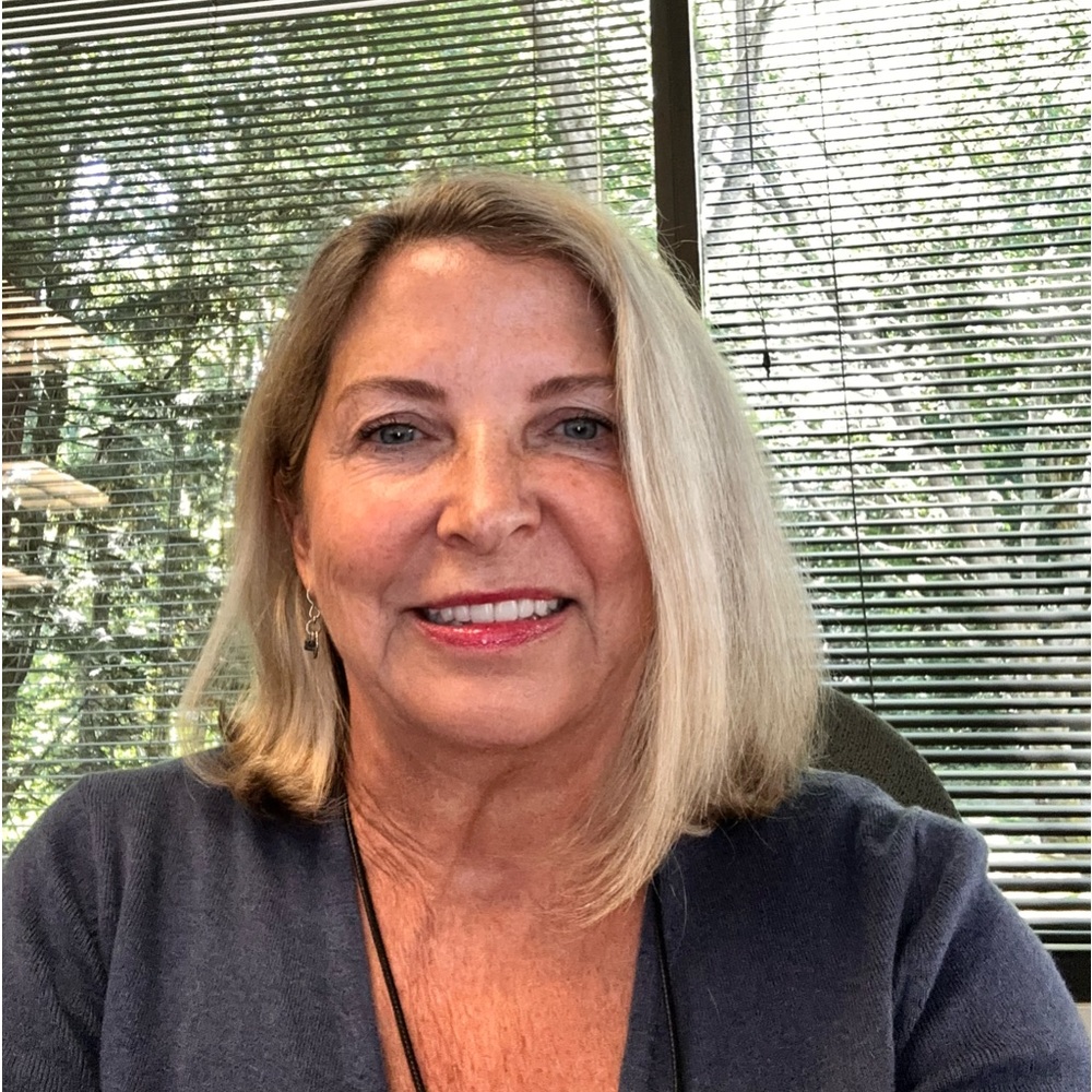 Meet your Posher, Gina